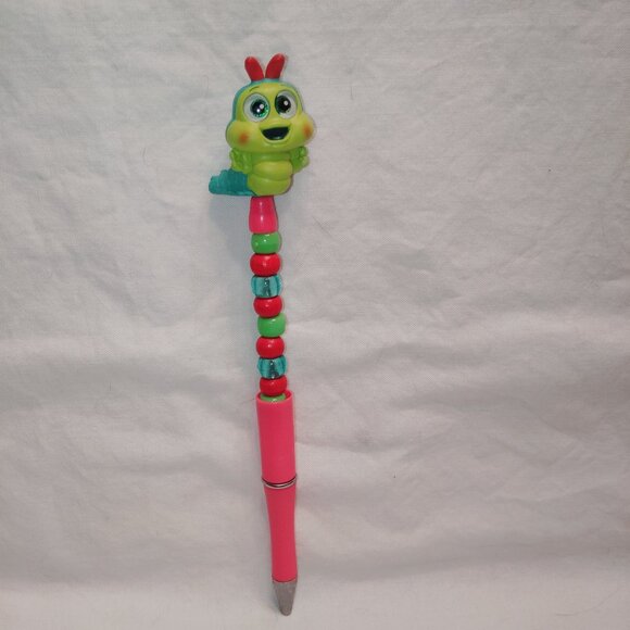Disney Doorable- Heimlich - Handmade Beaded Pen A Bug's Life - Picture 1 of 2